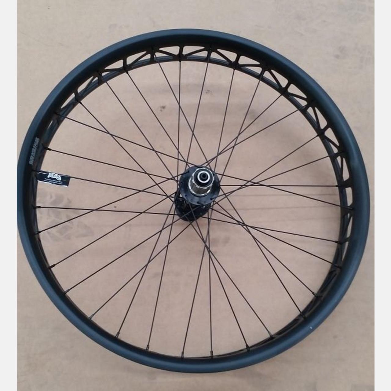 WHL FATBOY 26"; REAR, ALLOY, QUICK-RELEASE, 9X190MM, DISC, 6-BOLT, 32H, 90MM WIDTH, SHIMANO HG 10-SPD. FHB (NO RIM STRIP)