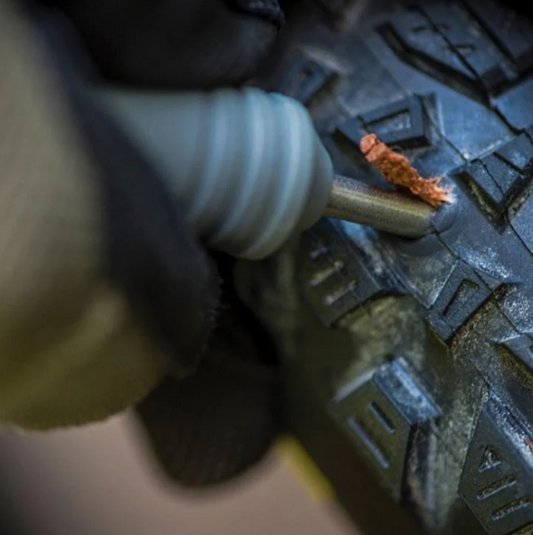 BLACK BURN REPLACEMENT TYRE PLUGS