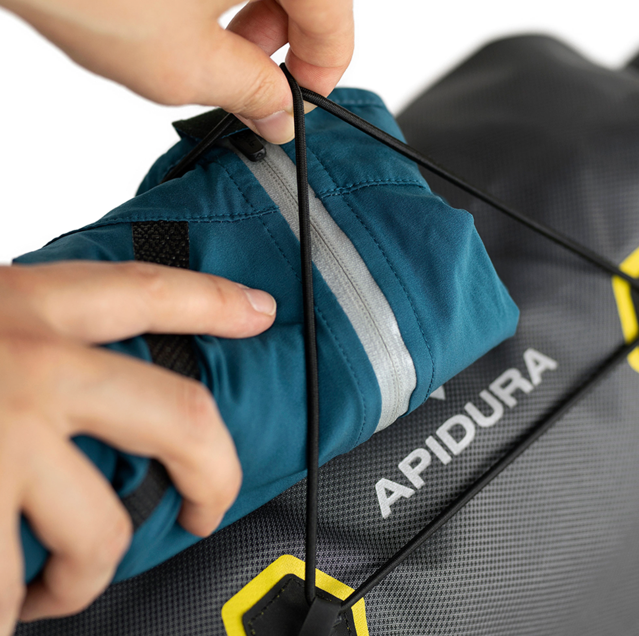 APIDURA - EXPEDITION HANDLEBAR PACK 14L